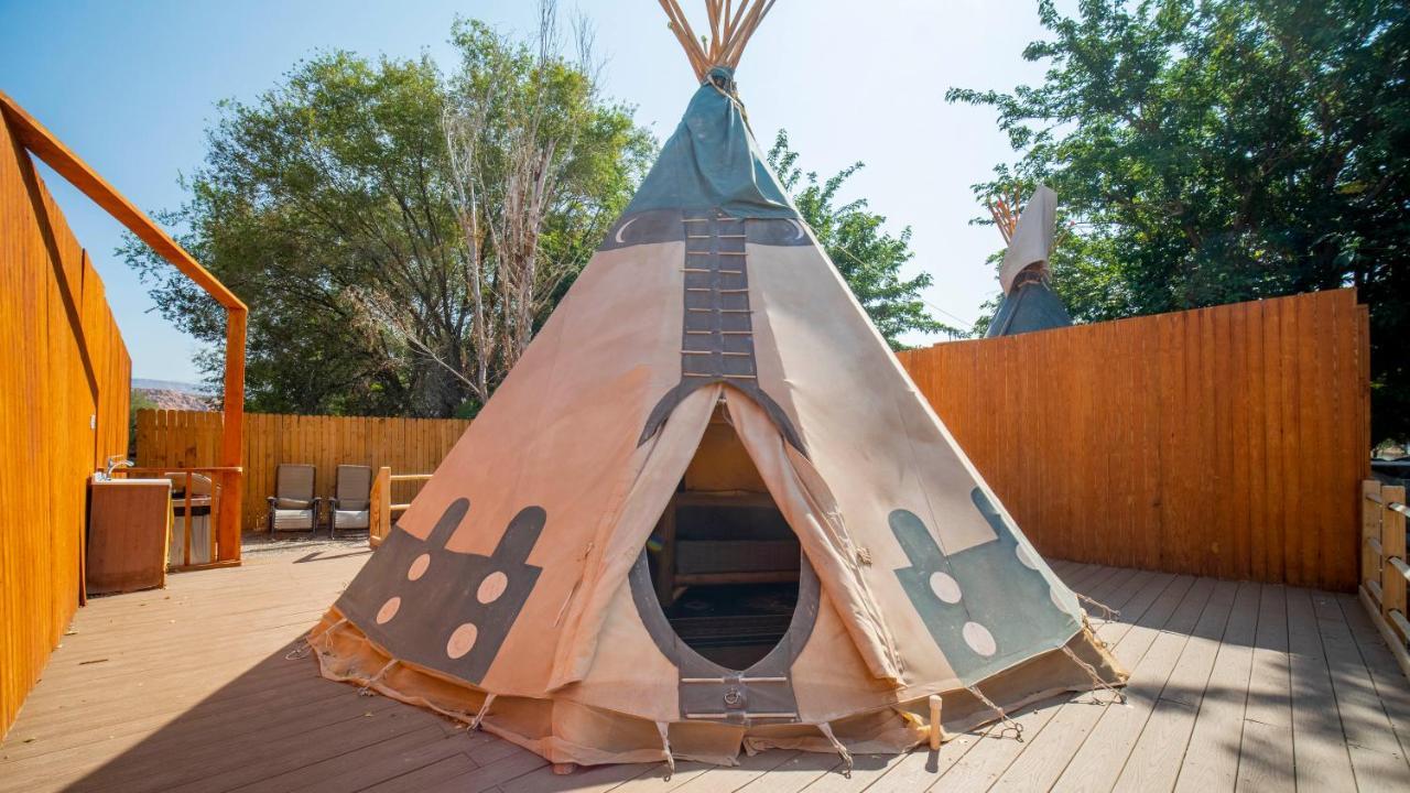 Hotel Ok Rv Park Glamping Tipi Ok56 Moab Exterior foto