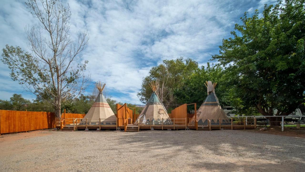 Hotel Ok Rv Park Glamping Tipi Ok56 Moab Exterior foto