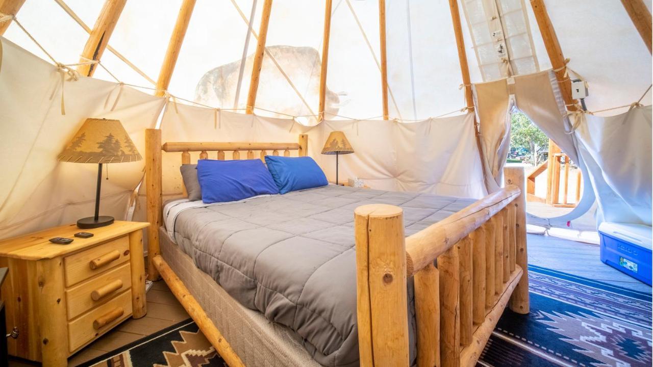 Hotel Ok Rv Park Glamping Tipi Ok56 Moab Exterior foto